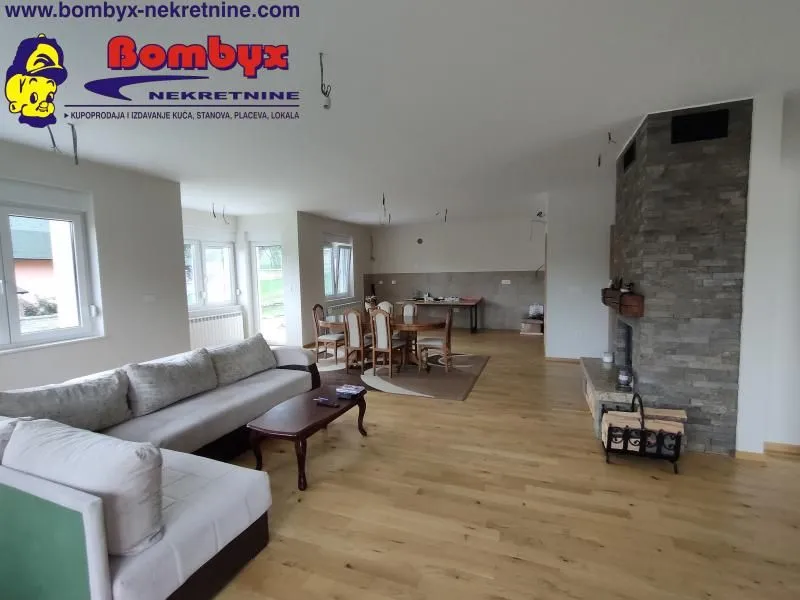Prodaja, kuća, 300m², Sremska Kamenica, Petrovaradin