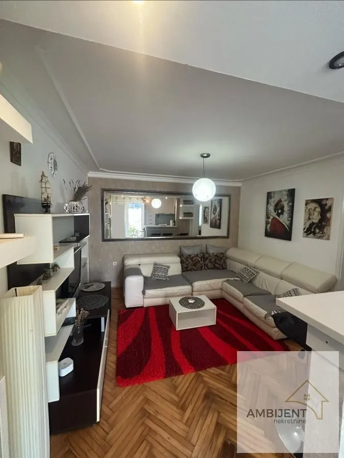 Rent, three bedroom apartment, 68m², Karaburma, Palilula Sve Podlokacije