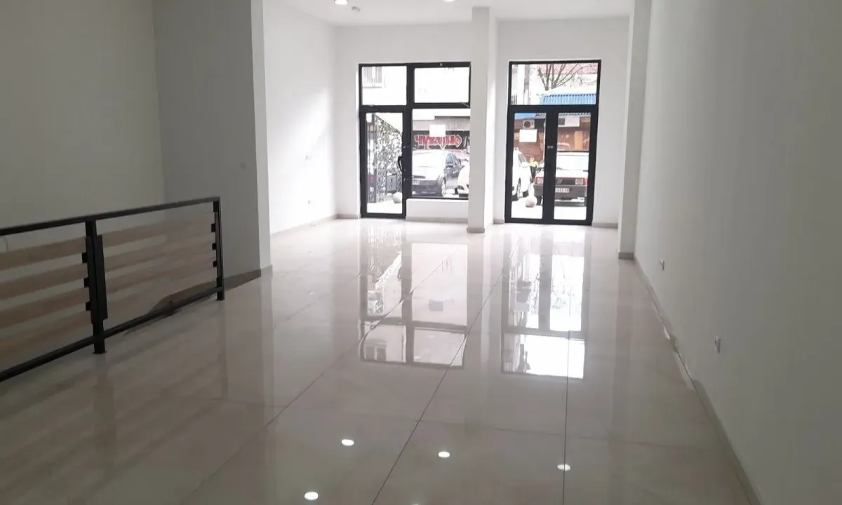 Sale, office space, 167m², Ruma, Srbija