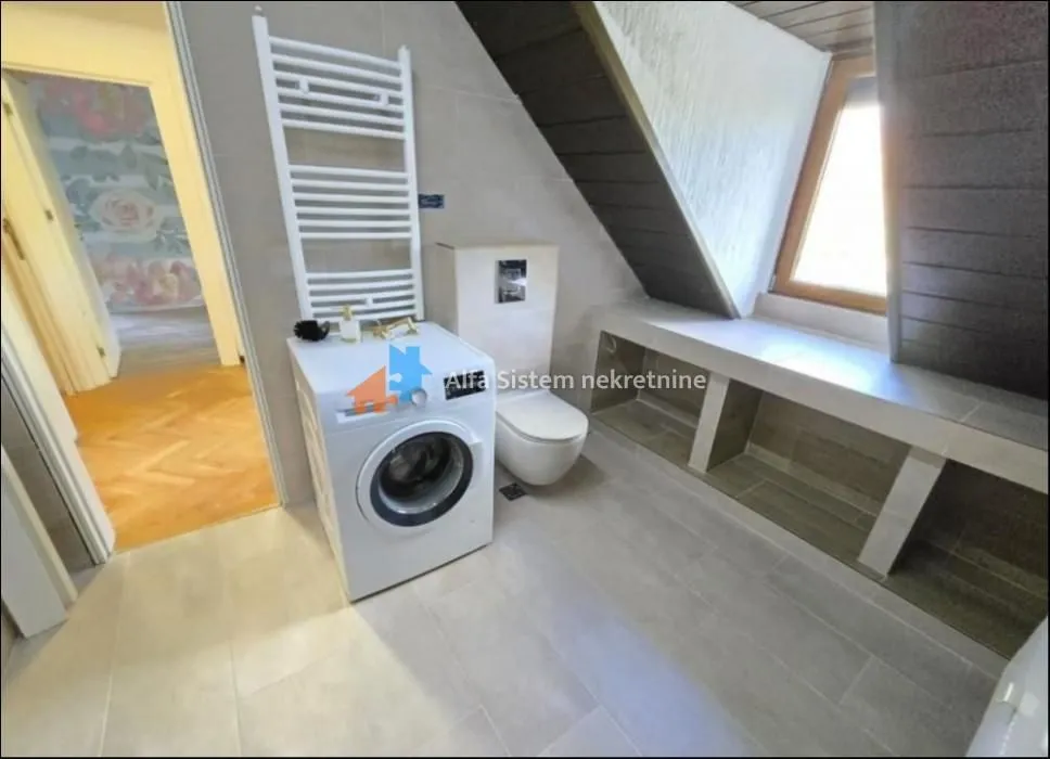 Izdavanje, kuća, 160m², Savski Venac, Beograd