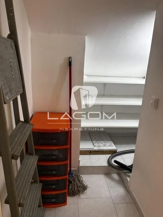 Prodaja, dvosoban stan, 67m², Novi Beograd Blok 71, Novi Beograd Sve Podlokacije