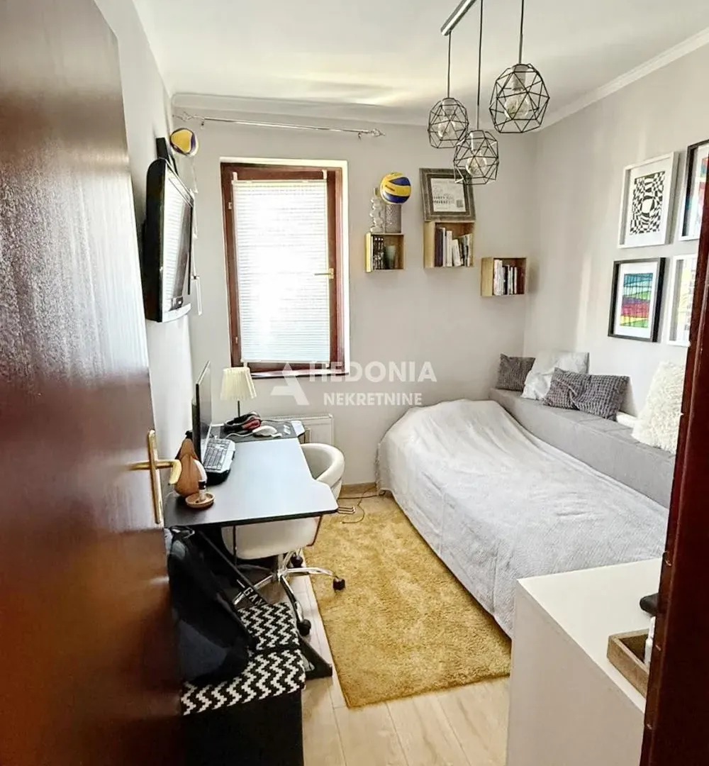 Sale, two bedroom apartment, 64m², Novi Beograd Blok 62, Novi Beograd Sve Podlokacije
