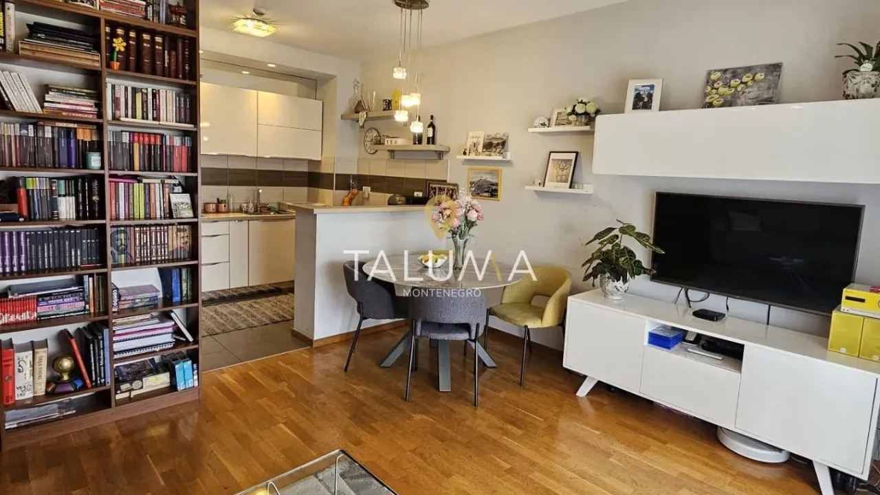 Prodaja, dvosoban stan, 75m², City Kvart, Podgorica