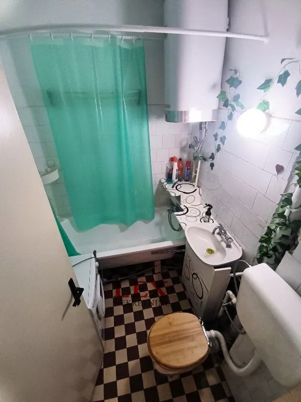 Sale, two bedroom apartment, 59m², Karaburma, Palilula Sve Podlokacije