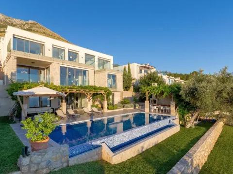 Sale, house, 550m², Reževići, Budva - image 7