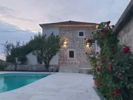 Izdavanje, kuća, 111m², Kavač, Kotor - image 2