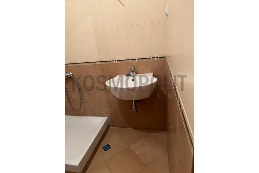 Sale, three bedroom apartment, 74m², Vračar Hram, Vračar Sve Podlokacije