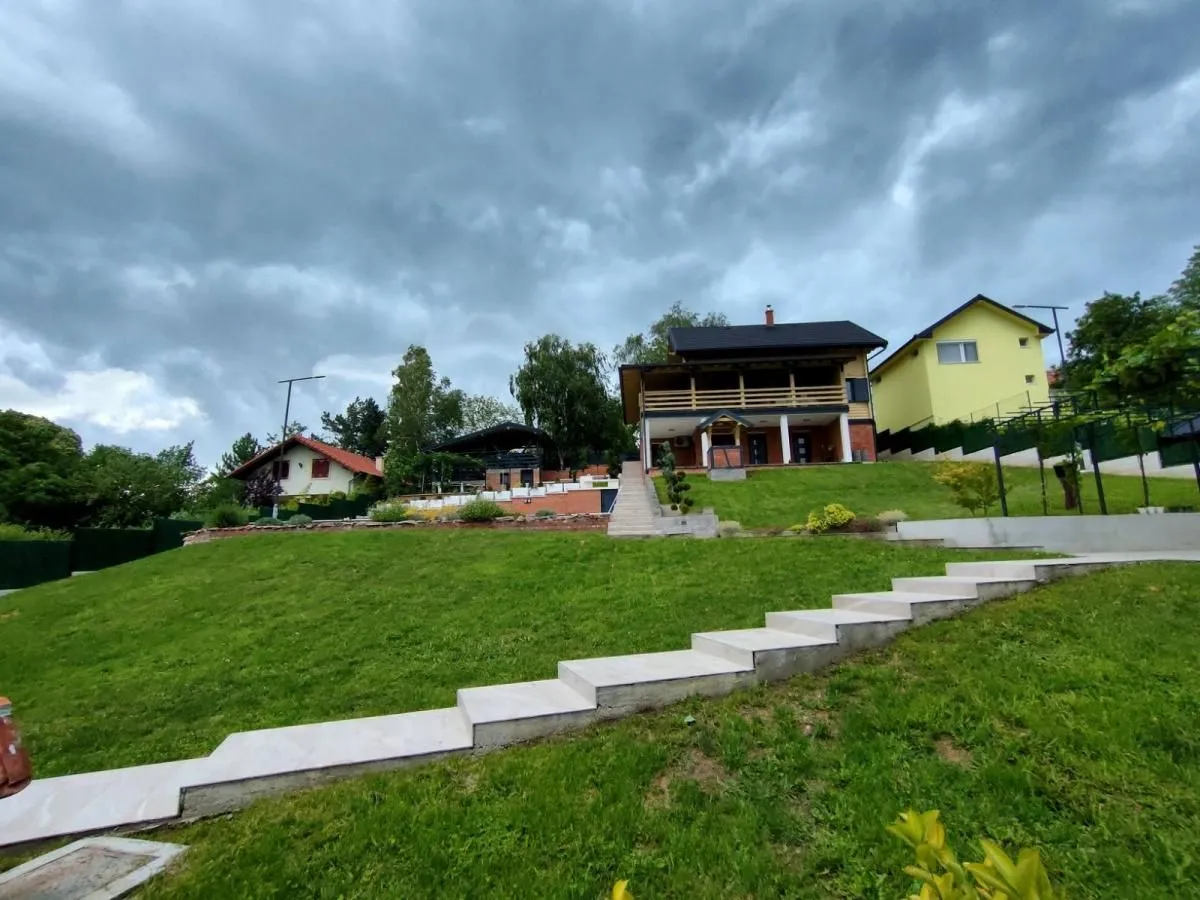 Prodaja, kuća, 151m², Sremska Kamenica, Petrovaradin