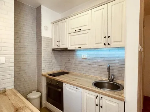 Izdavanje, jednosoban stan, 52m², Adok, Budva - image 7