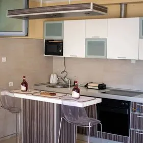Rent, three bedroom apartment, 81m², Kotor, Crna Gora - image 8