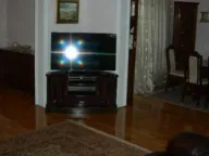 Izdavanje, kuća, 300m², Savski Venac, Beograd - image 2