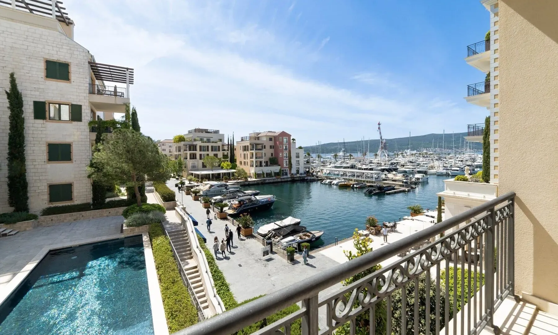 Rent, two bedroom apartment, 131m², Porto Montenegro, Tivat