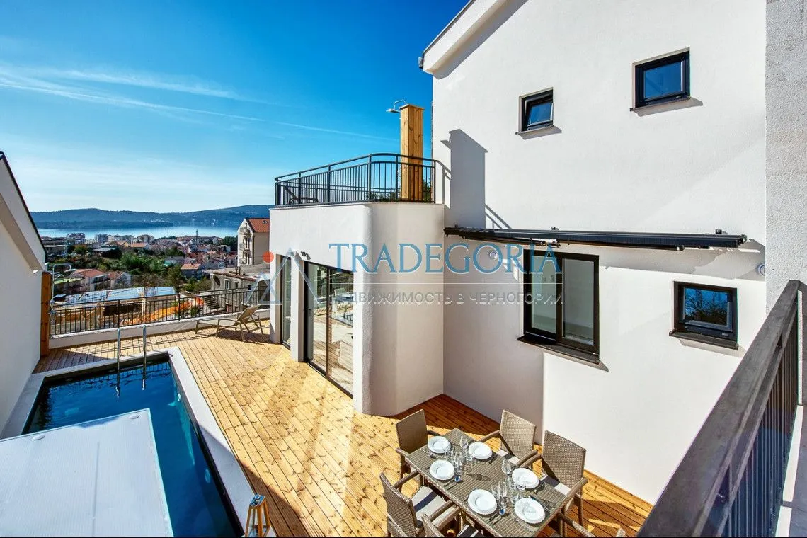 Prodaja, kuća, 180m², Tivat, Crna Gora