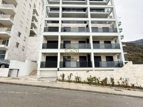 Sale, one bedroom apartment, 37m², Bečići, Budva - image 4