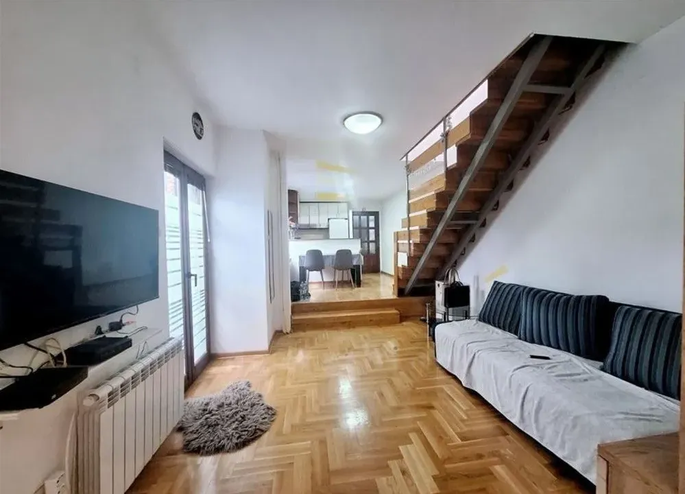 Sale, house, 108m², Uciteljsko Naselje, Zvezdara Sve Podlokacije