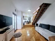 Prodaja, kuća, 108m², Uciteljsko Naselje, Zvezdara Sve Podlokacije