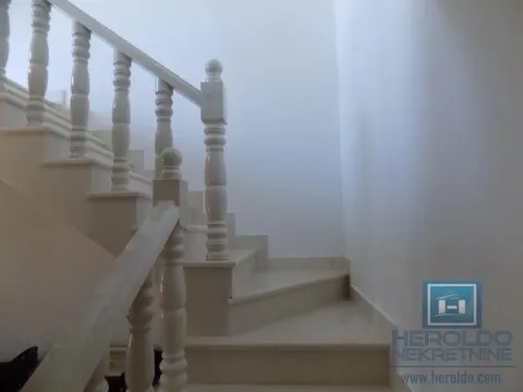 Sale, house, 230m², Centar, Paraćin - image 21