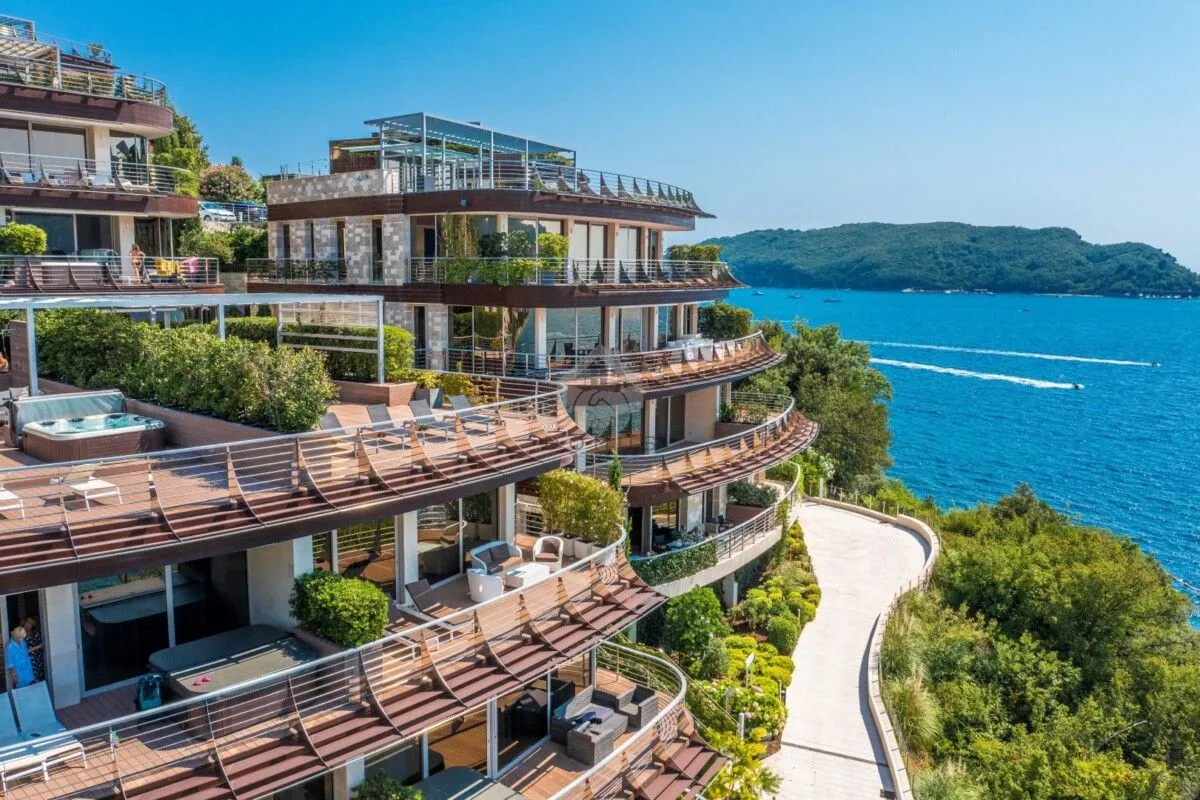 Sale, three bedroom apartment, 171m², Budva, Crna Gora