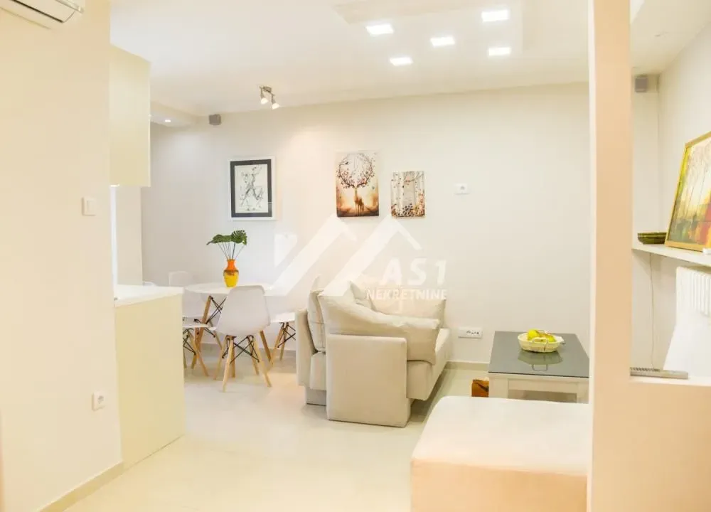 Izdavanje, trosoban stan, 55m², Sajam, Novi Sad Sve Podlokacije