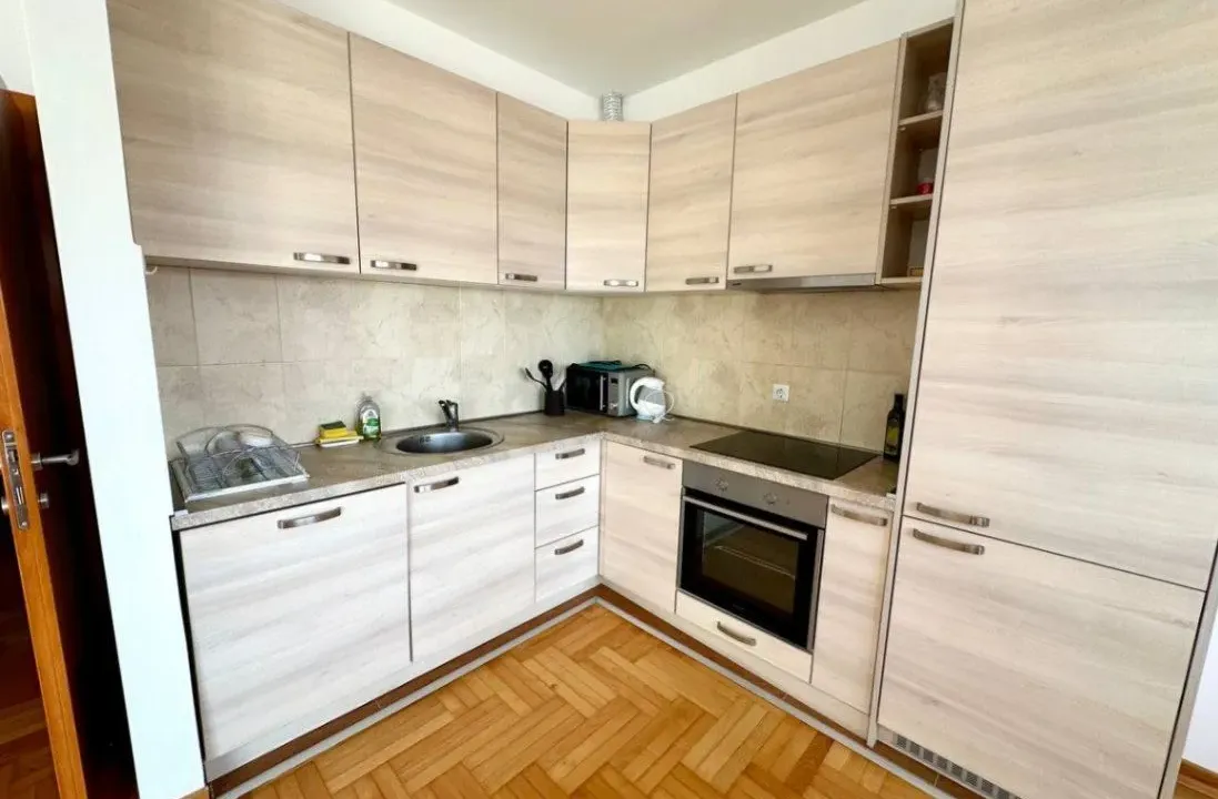 Sale, two bedroom apartment, 81m², Petrovac, Budva