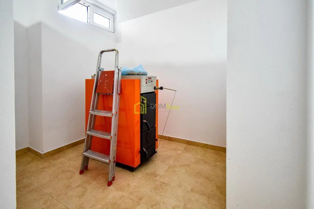 Rent, house, 185m², Tološi, Podgorica