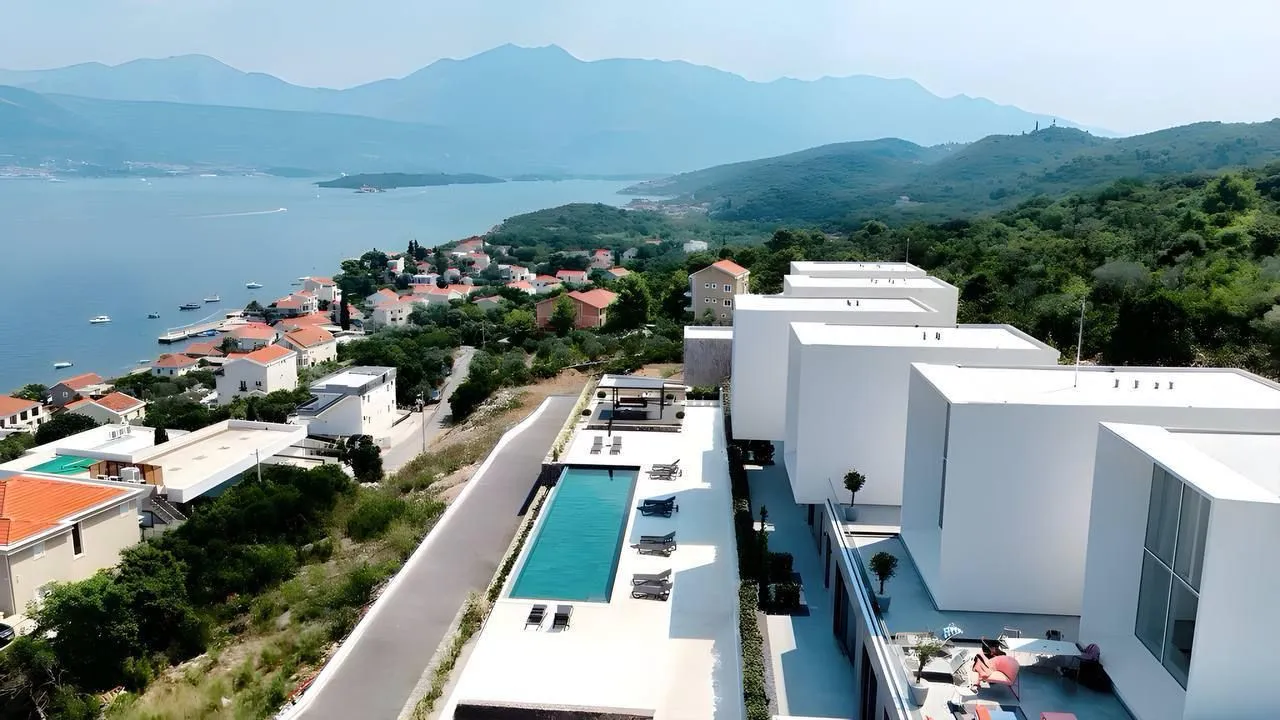 Sale, two bedroom apartment, 119m², Grad, Kotor