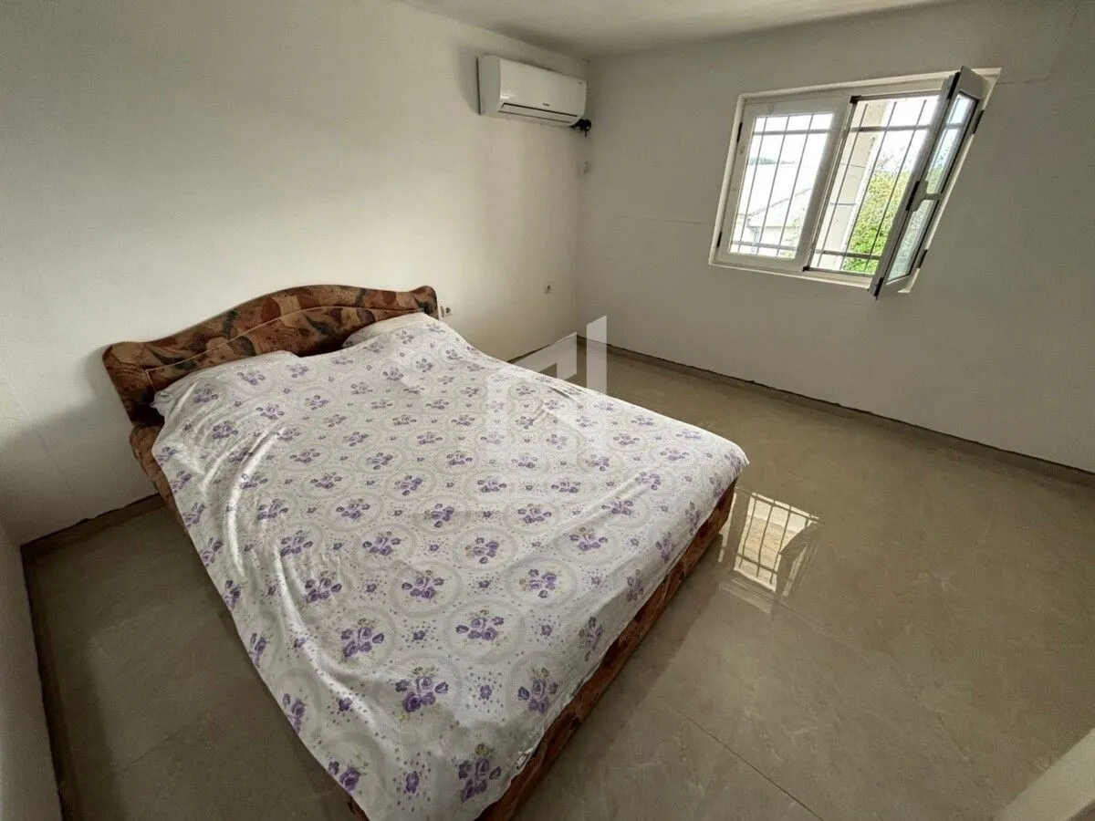 Izdavanje, trosoban stan, 90m², Sutomore, Bar