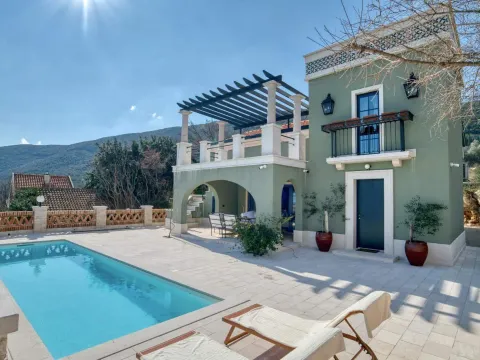 Prodaja, kuća, 168m², Igalo, Herceg Novi - image 1