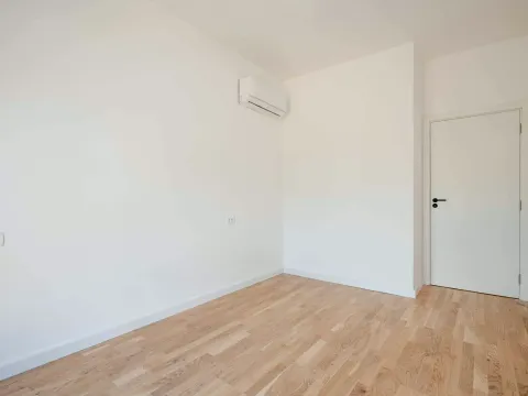 Sale, two bedroom apartment, 65m², Centar, Bar - image 7