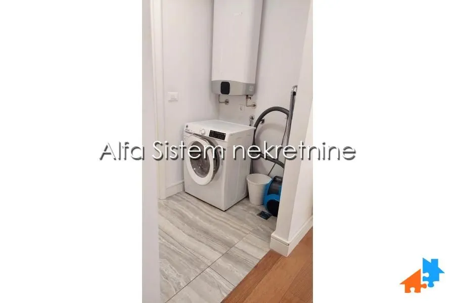 Izdavanje, dvosoban stan, 55m², Savski Venac, Beograd