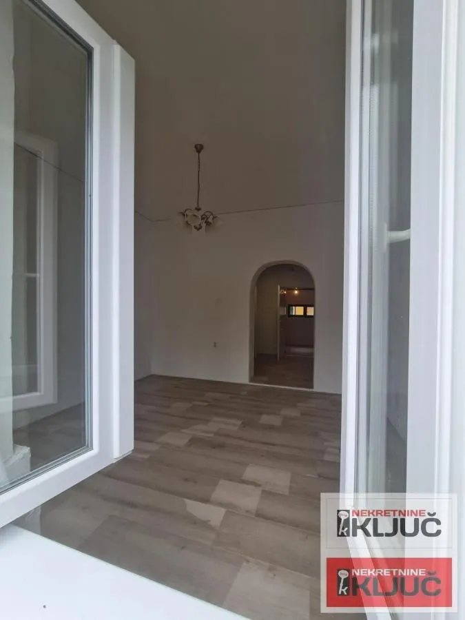 Prodaja, dvosoban stan, 37m², Podbara, Novi Sad Sve Podlokacije