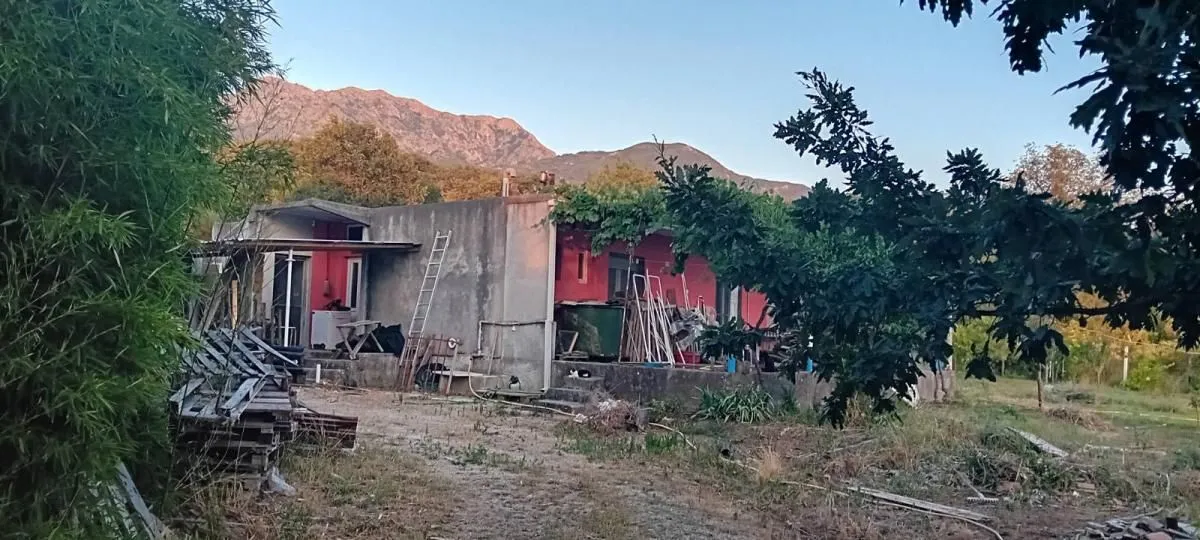 Sale, house, 100m², Radanovići, Kotor