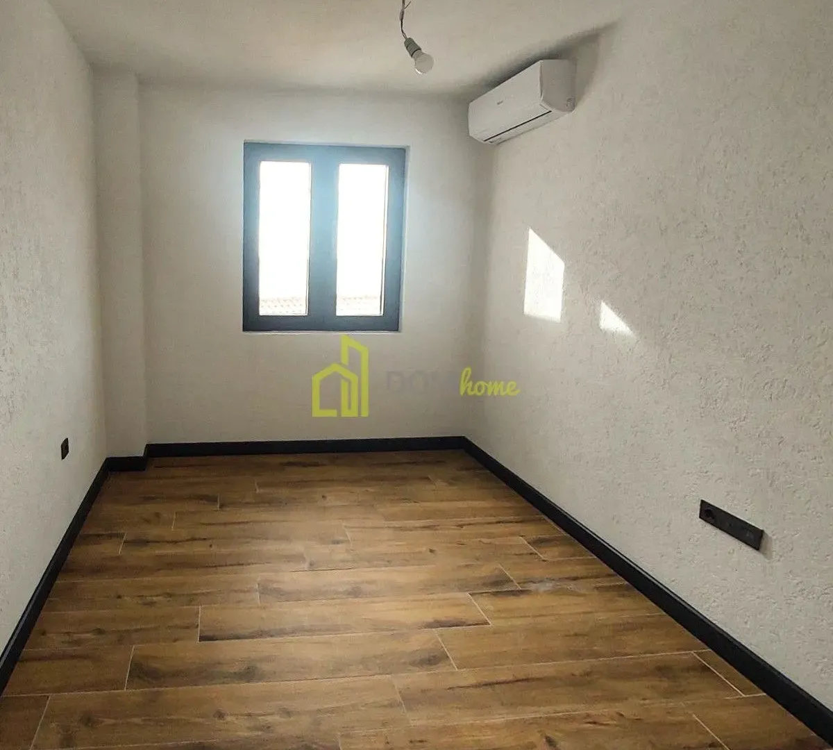 Sale, three bedroom apartment, 150m², Sveti Stefan, Budva
