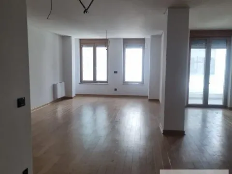 Prodaja, četvorosoban stan, 261m², Čubura, Beograd - image 3
