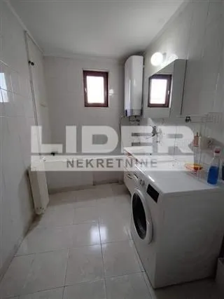 Izdavanje, stan, 160m², Savski Venac, Beograd