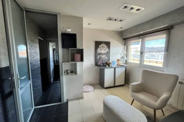 Izdavanje, petosoban stan, 85m², Botanička Bašta, Palilula Sve Podlokacije