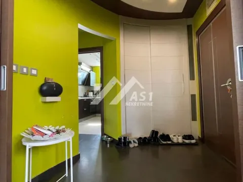 Izdavanje, kuća, 190m², Lipov gaj, Novi Sad Sve Podlokacije - image 7