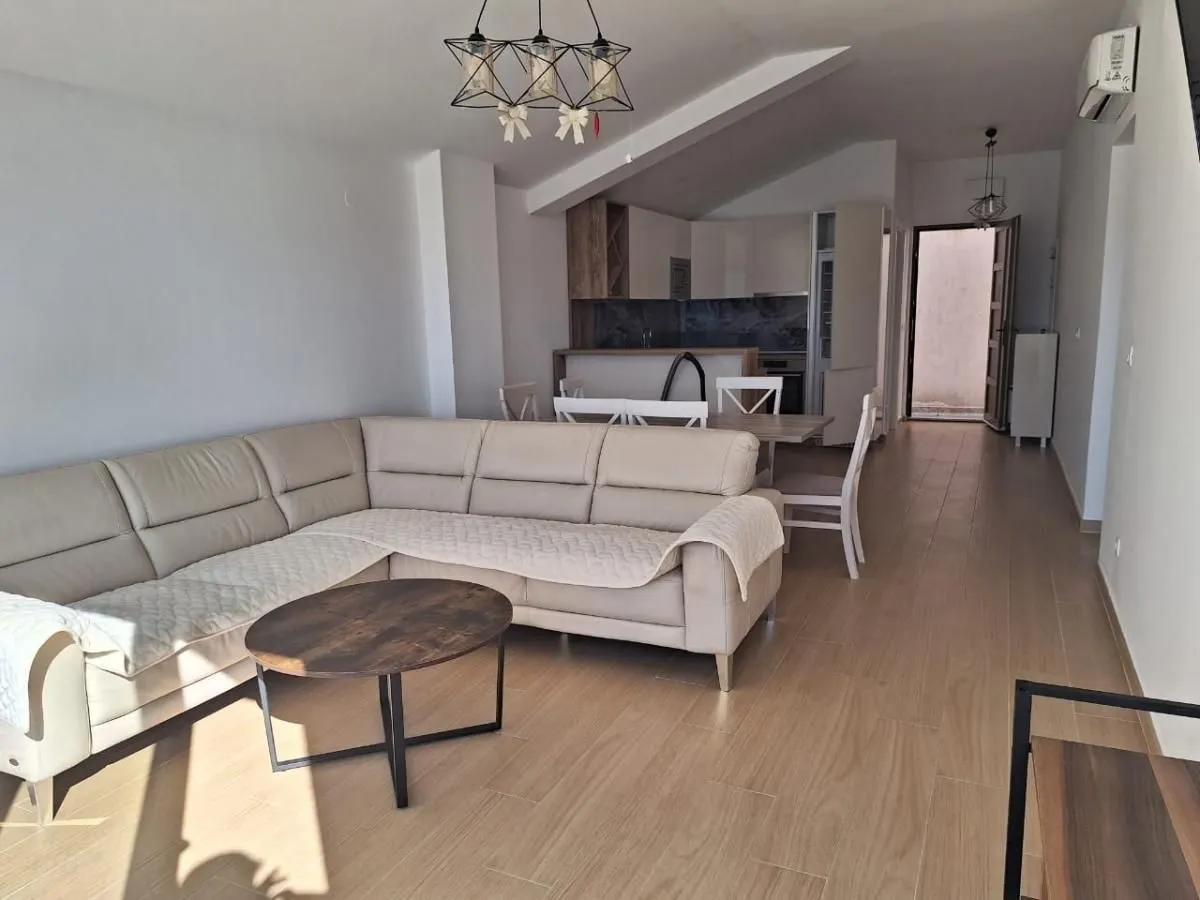 Rent, two bedroom apartment, 82m², Donja Lastva, Tivat