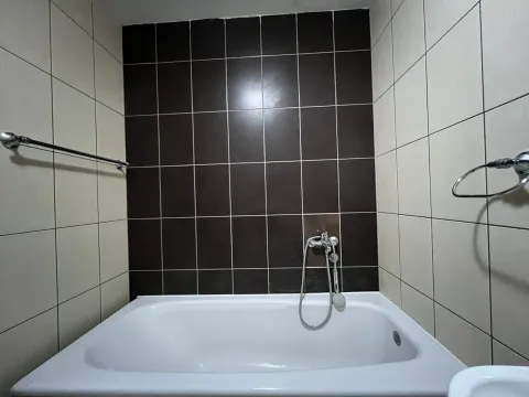 Izdavanje, dvosoban stan, 90m², City Kvart, Podgorica - image 9