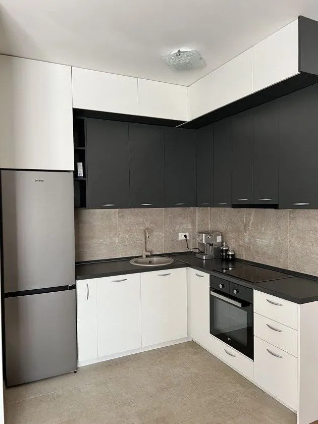 Prodaja, jednosoban stan, 48m², Tivat, Crna Gora