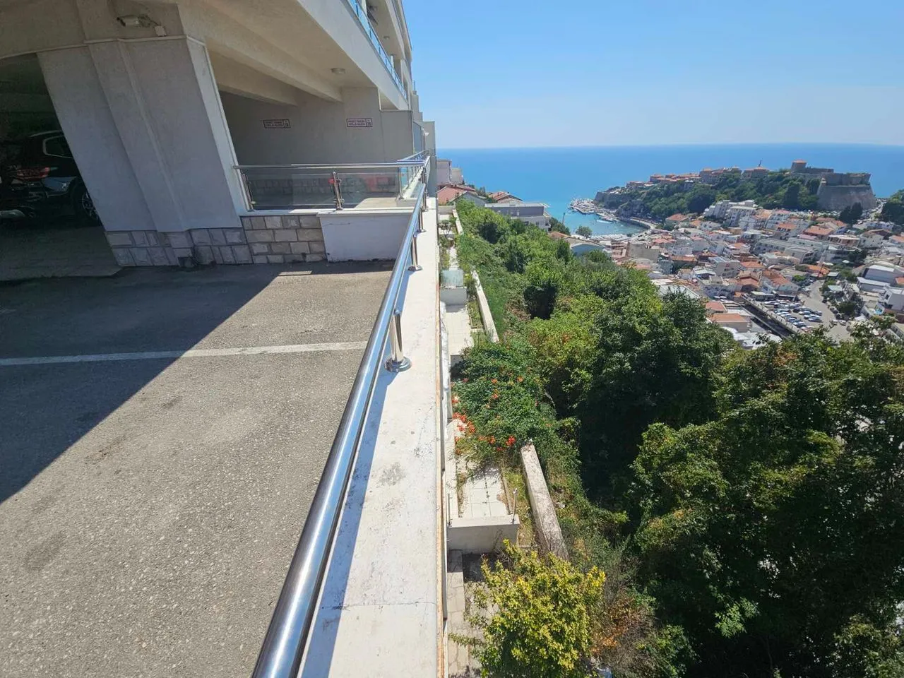 Prodaja, jednosoban stan, 85m², Pinješ, Ulcinj