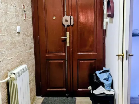 Sale, two bedroom apartment, 38m², Obilićev Venac, Beograd - image 3