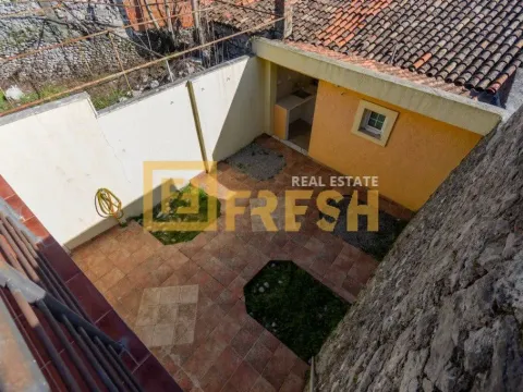 Prodaja, kuća, 100m², Stara Varoš, Podgorica - image 6