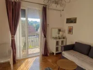 Izdavanje, jednosoban stan, 38m², Pod Kuk, Tivat - image 1