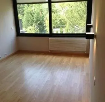 Izdavanje, trosoban stan, 118m², Savski Venac, Beograd - image 5