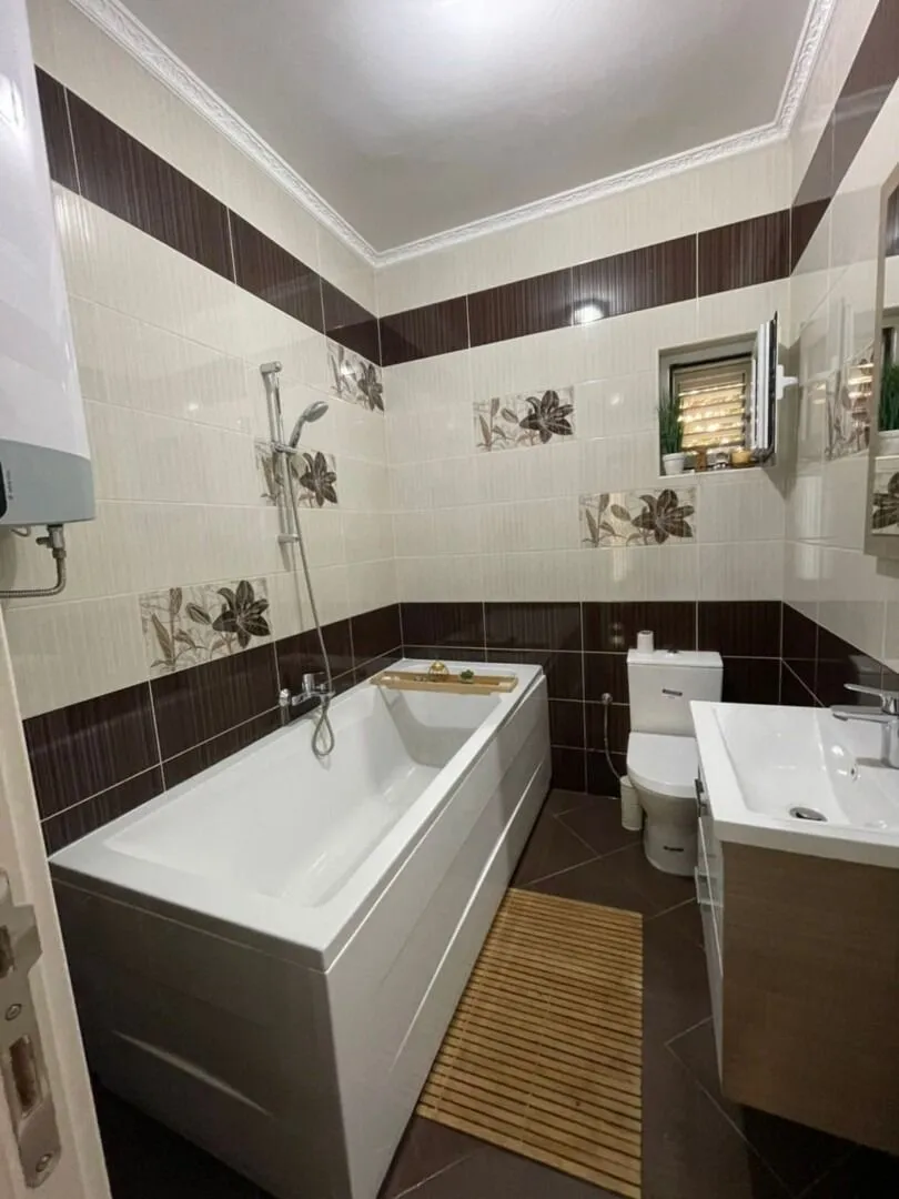 Rent, two bedroom apartment, 100m², Donja Lastva, Tivat