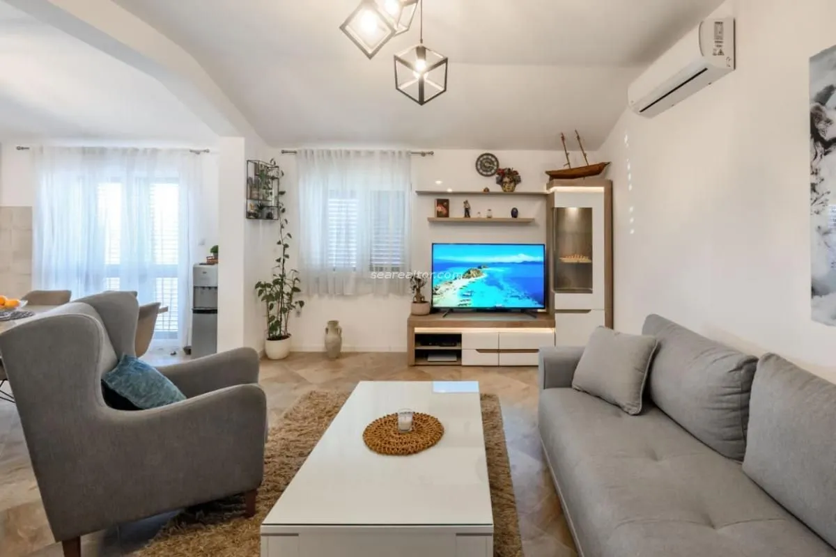 Rent, three bedroom apartment, 120m², Mrčevac, Tivat