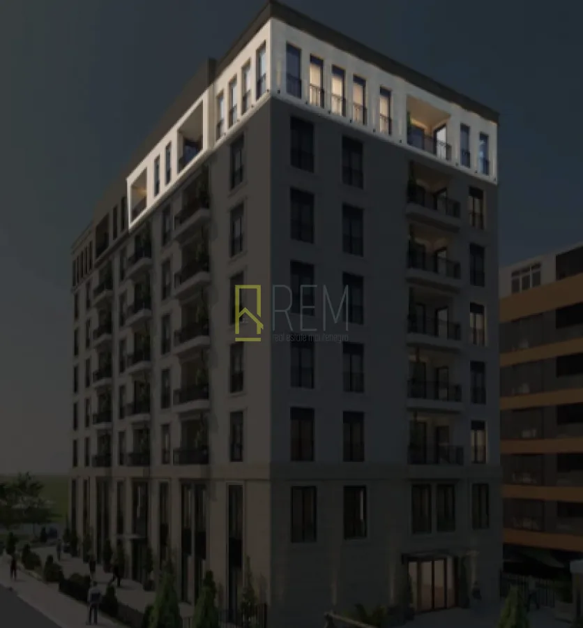 Prodaja, četvorosoban stan, 195m², Centar, Podgorica