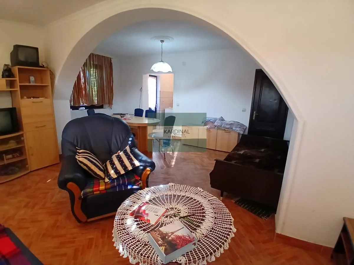 Prodaja, kuća, 440m², Centar, Jagodina