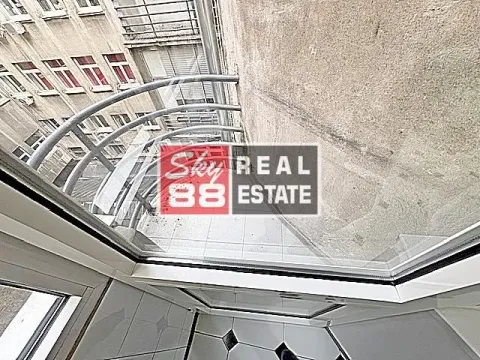 Izdavanje, četvorosoban stan, 136m², Stari Grad, Beograd - image 15